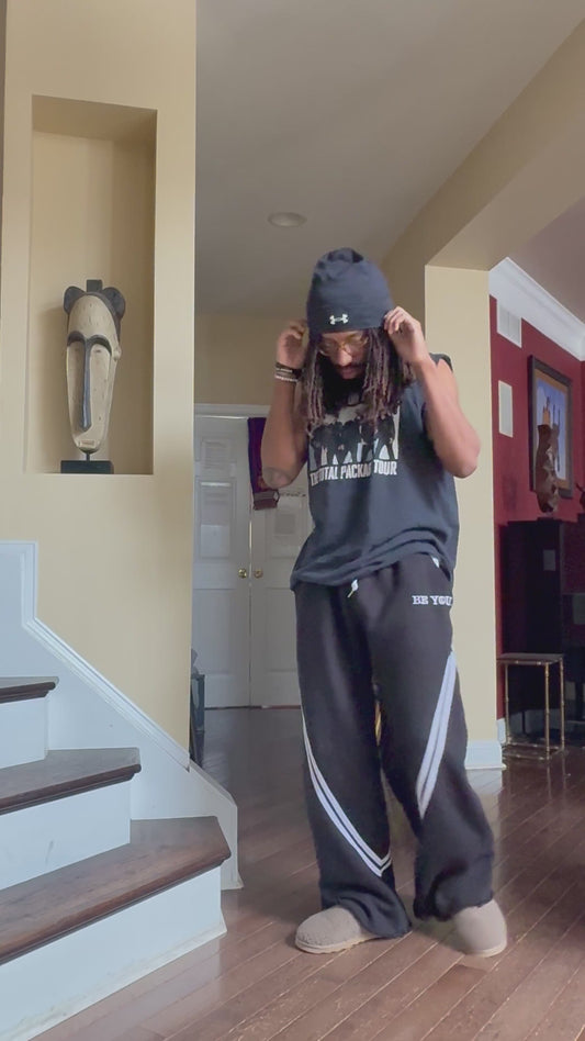 Black BE YOU. Sweatpants